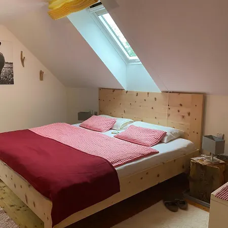 Bed & Breakfast Naturforsthaus Gartenblick Fuer Hunde - Und Naturverbundene Menschen