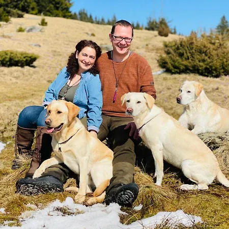 ベッド・アンド・ブレックファスト Naturforsthaus Gartenblick Fuer Hunde - Und Naturverbundene Menschen Preitenegg