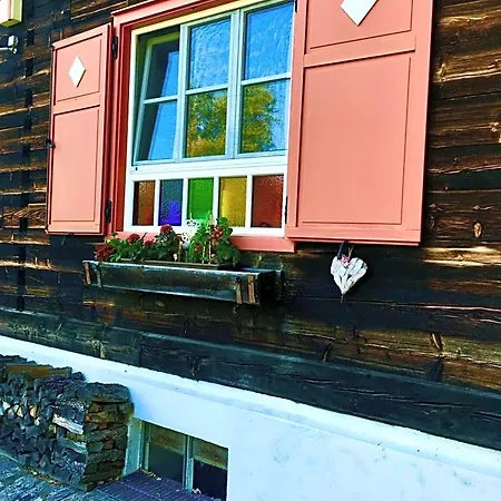 Bed & Breakfast Naturforsthaus Gartenblick Fuer Hunde - Und Naturverbundene Menschen Preitenegg