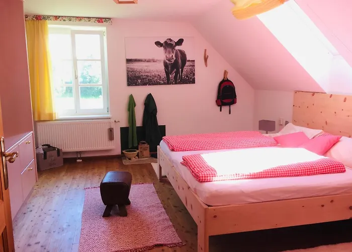 Bed & Breakfast Naturforsthaus Gartenblick Fuer Hunde - Und Naturverbundene Menschen Preitenegg