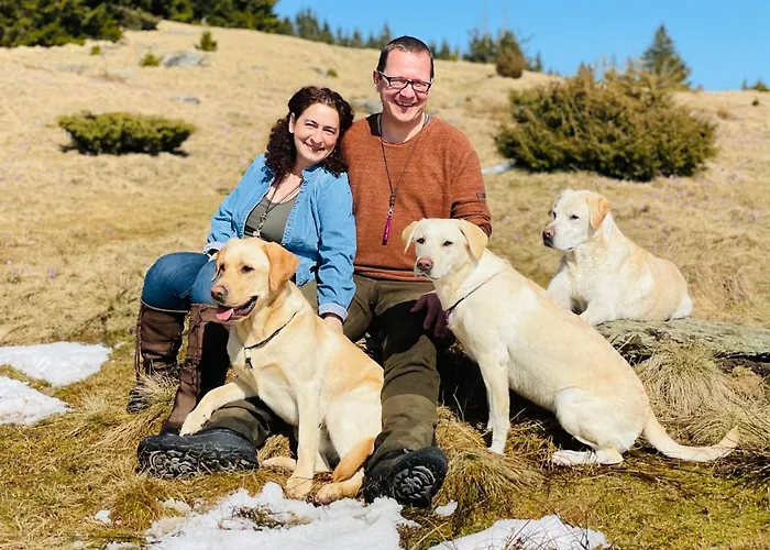 Bed & Breakfast Naturforsthaus Gartenblick Fuer Hunde - Und Naturverbundene Menschen Preitenegg